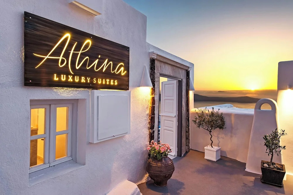 Athina Aperto Suites