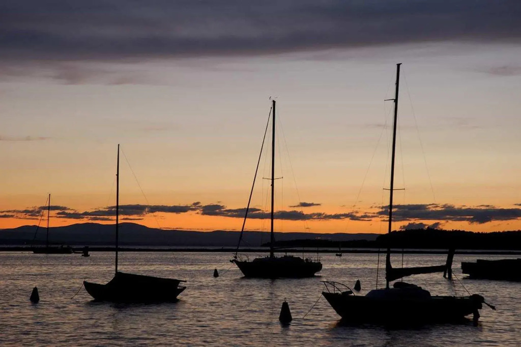 Hotel Champlain Burlington, Curio Collection by Hilton