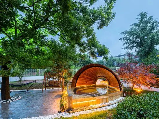 Yixiyixia Homestay