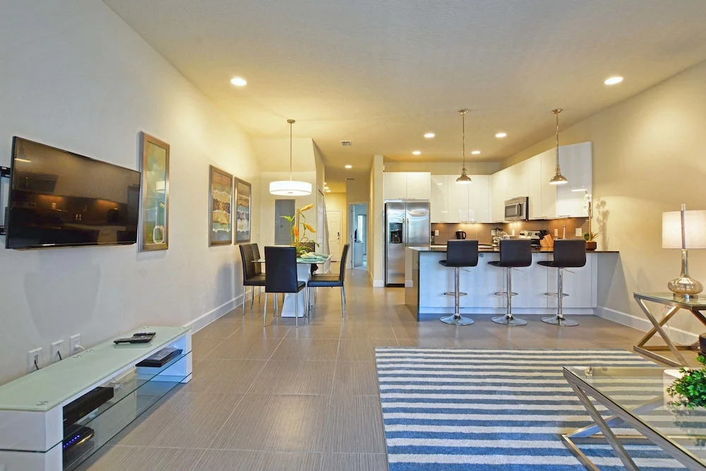 Serenity - 3 Bed Townhouse w/splashpool-5108SY