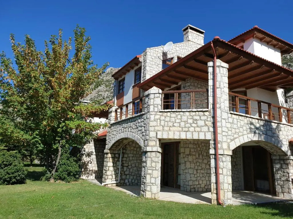Lafky Arachova Residence