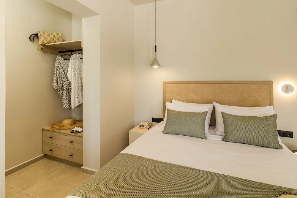 Topos Suites