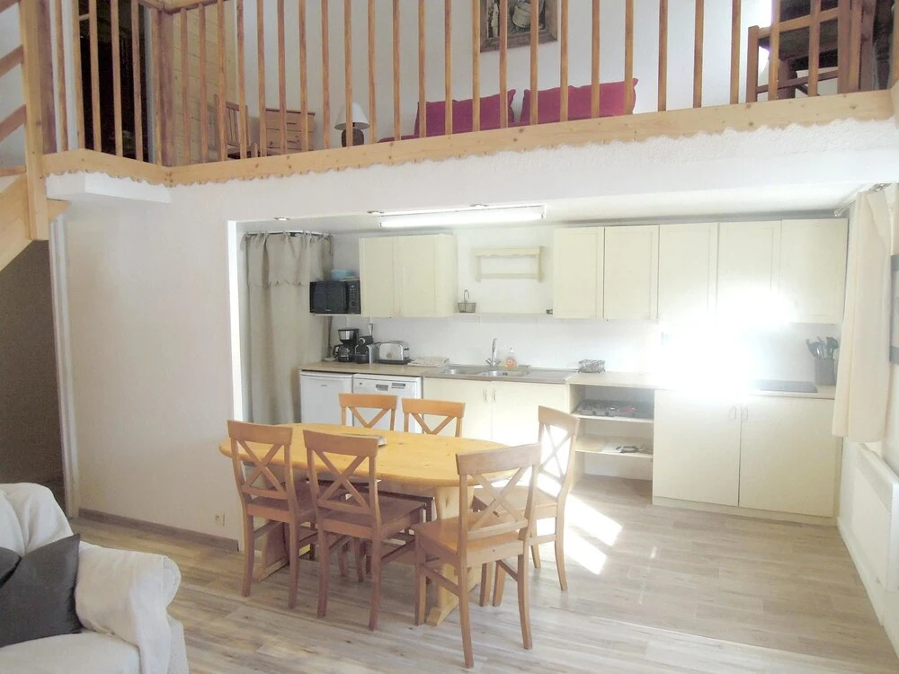 Apartment With 3 Bedrooms in Isola, With Wonderful Mountain View and B