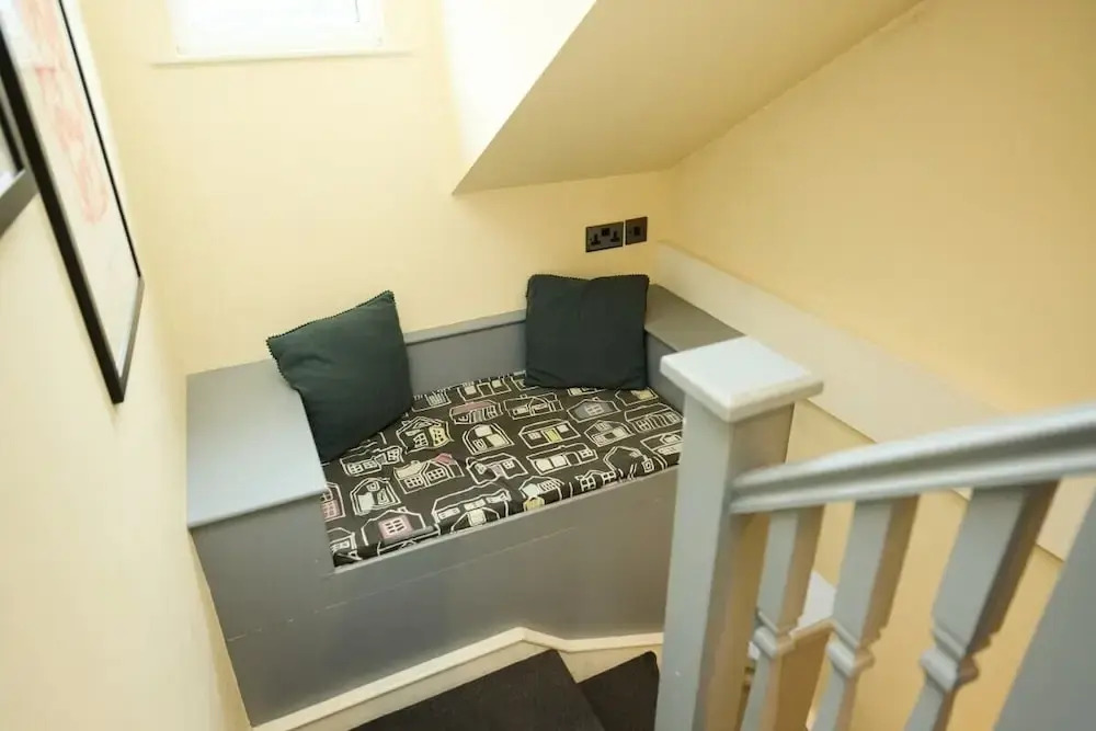 The Kensal Green Place - Modish 2bdr Flat With Study Room