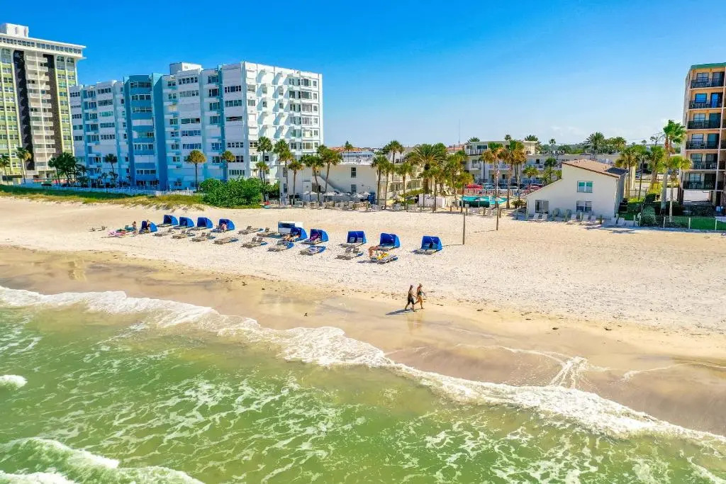 Grand Shores West
