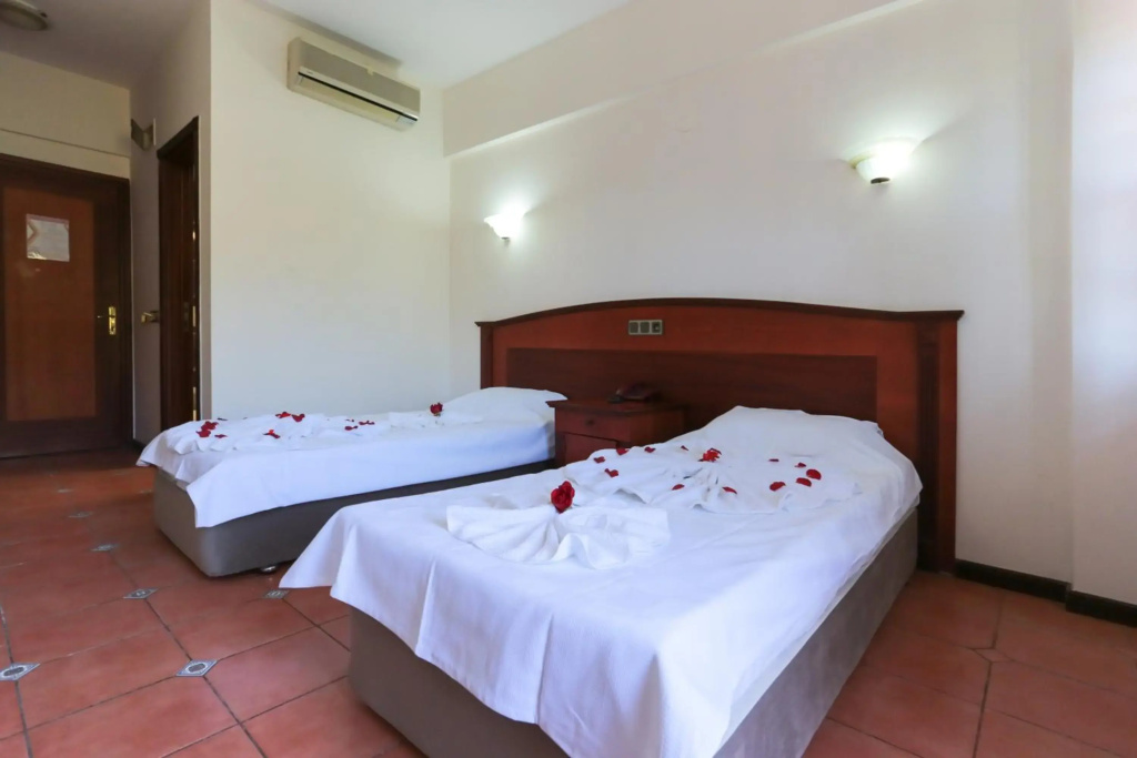 Club Pink Palace Hotel
