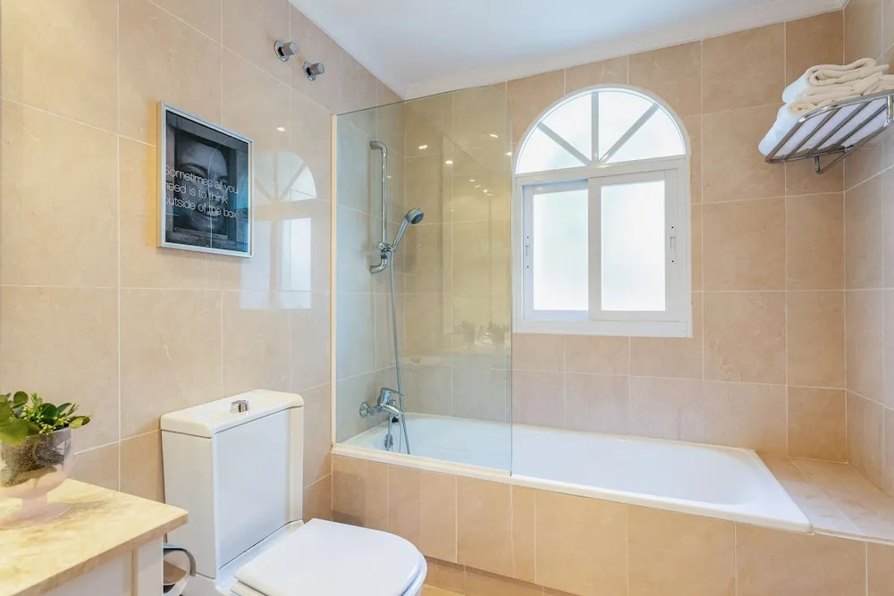 Amazing Apartament in Benahavis With Terrace and Pool. La Quinta Golf