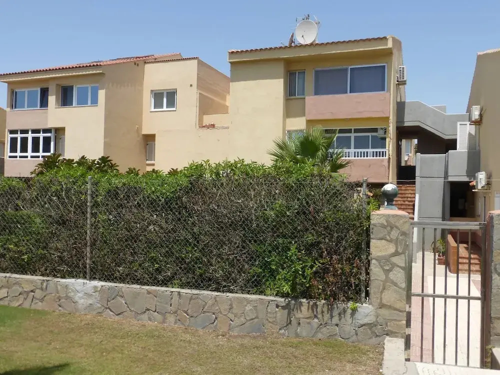 Apartment In Complex Don Paco - On Front Line Of The Beach