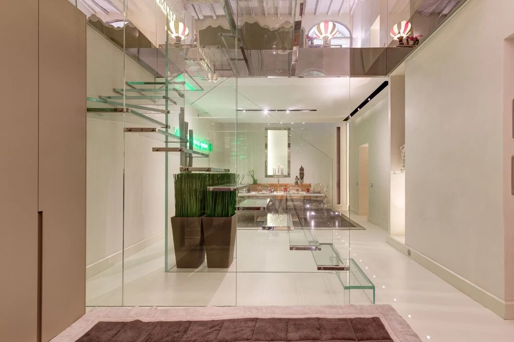 Domus Domitia Luxury House