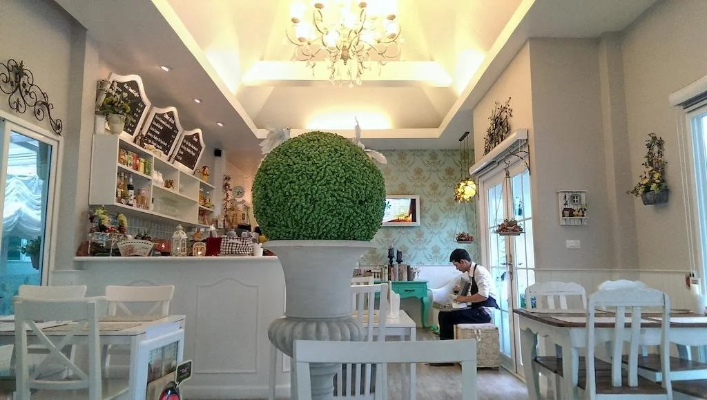 Baan Bor Bai Mai
