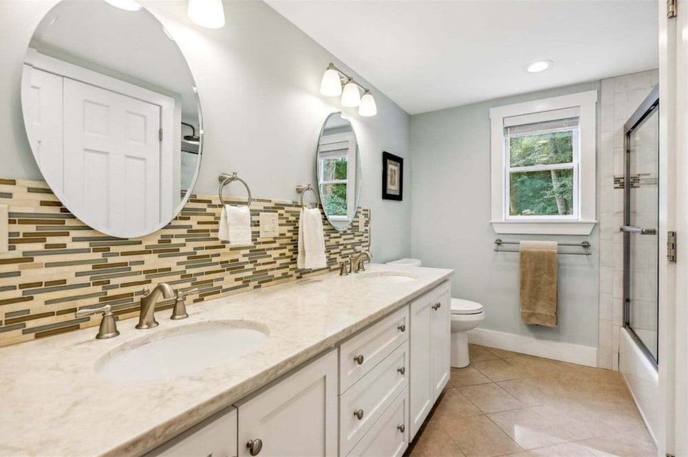 Lakeside Retreat Limit 10 3 Bedroom Home