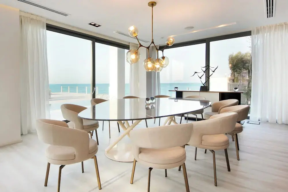 Nurai Island’s Overwater Paradise : Luxury Retreat