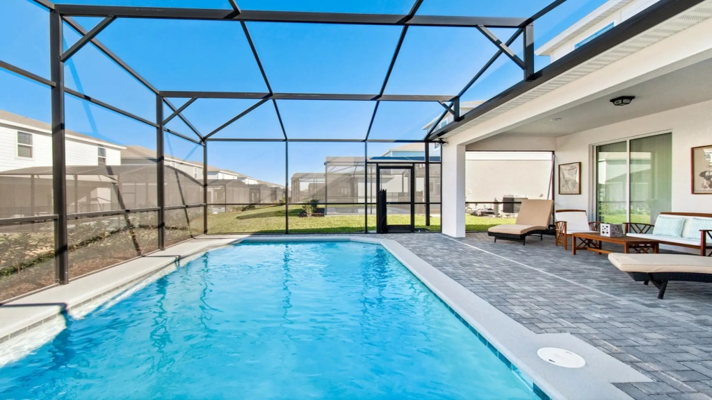 Themed 5BR Family Reunion Villa With Pool