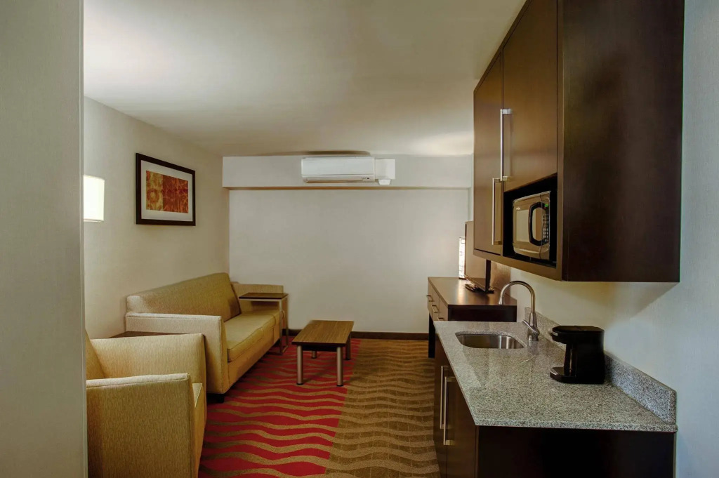 Holiday Inn Express Baltimore West - Catonsville by IHG