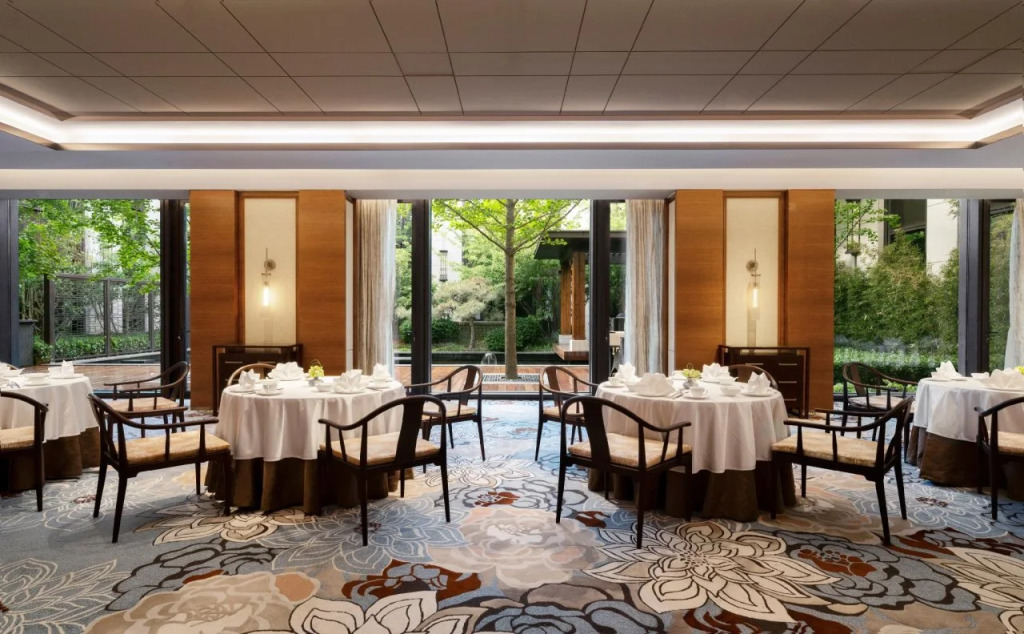 Fortune Grove Hotel