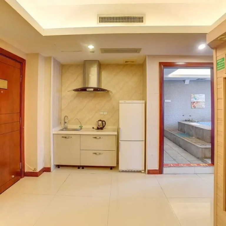 Yuelai Hotspring Hotel