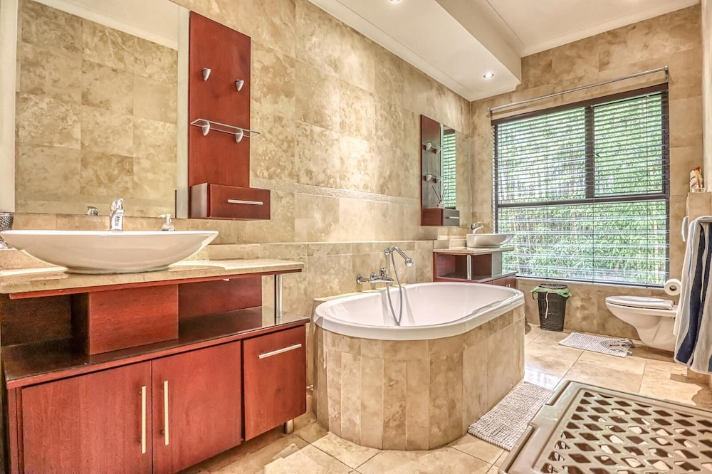Executive 4-Bedroom Home
