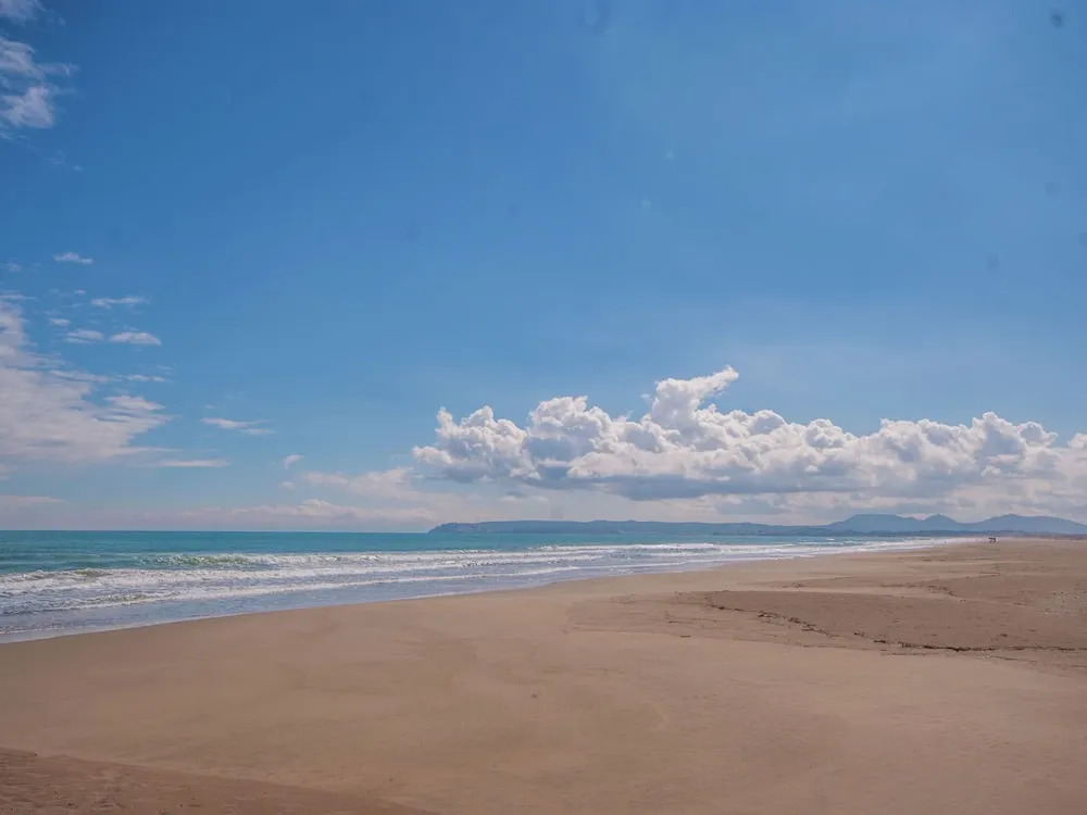 Fantastic Holiday Home With Private Pool at the Port Including a Private Berth