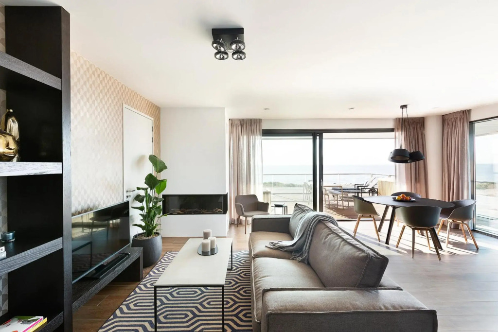 Maris Apartments
