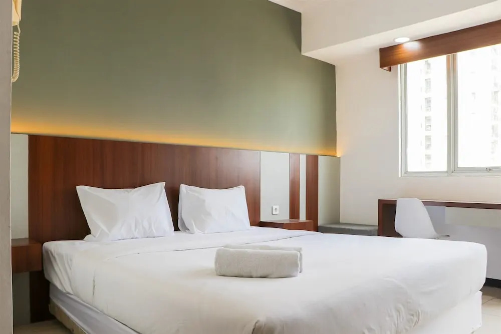 Homey And Comfort Stay Studio Room Maple Park Sunter Apartment