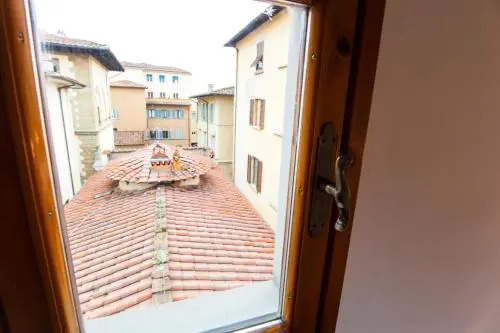Riverside Apartment in Florence