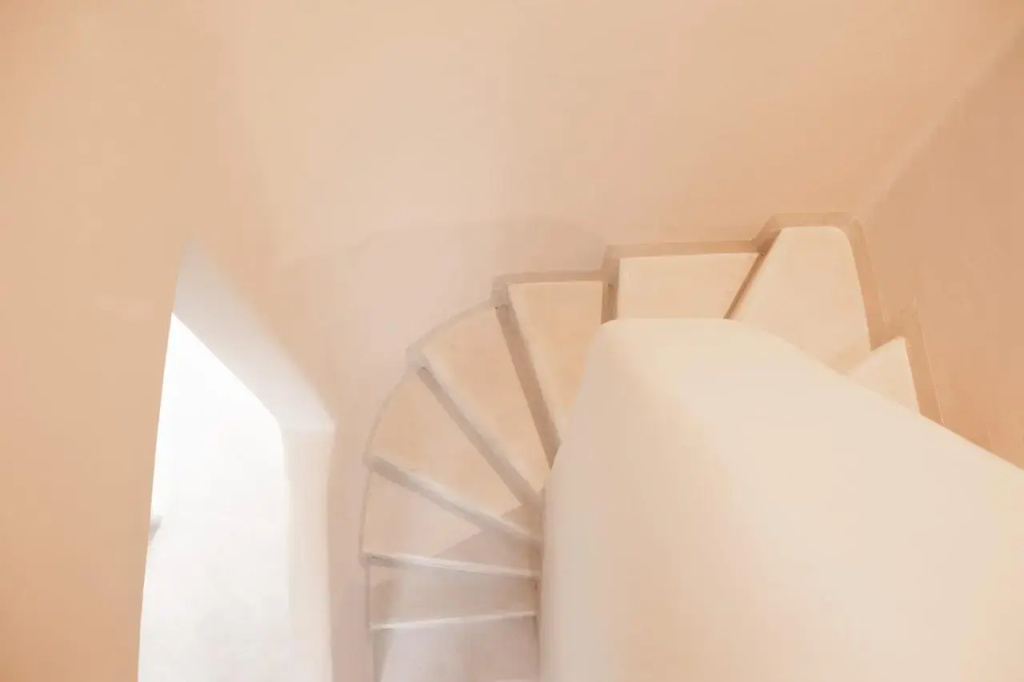 Pink Freud Villas Santorini