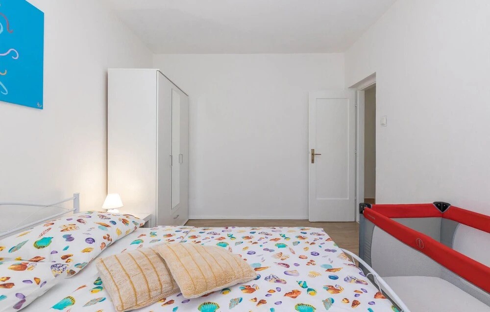 Nice Home in Novi Vinodolski With Wifi and 4 Bedrooms