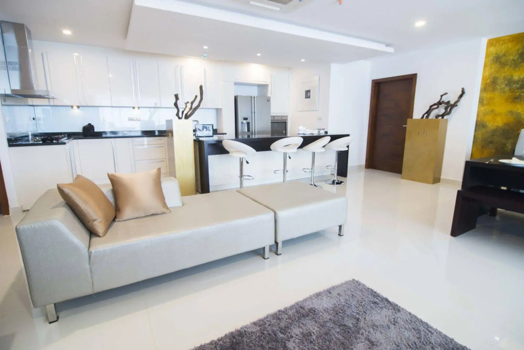 Platinum One Suites