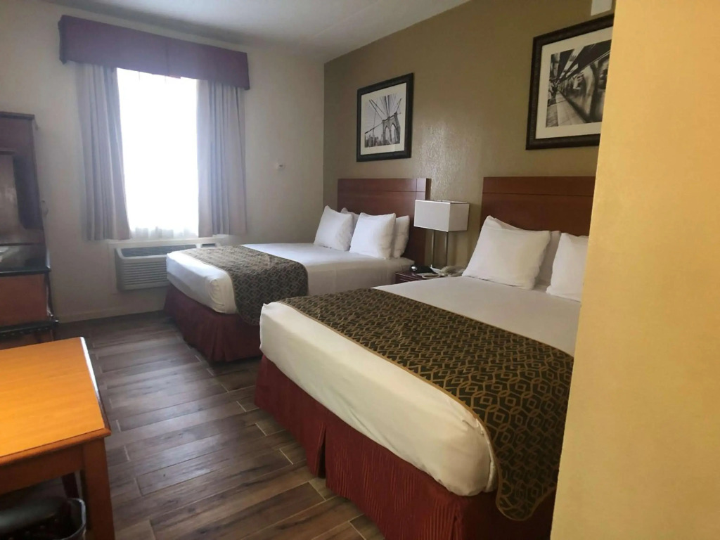 John Hotel