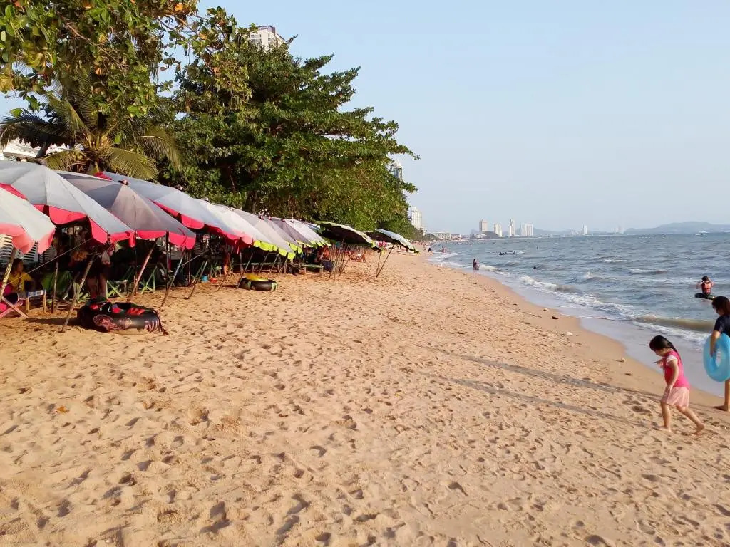 Large Studio,Fantastic Sea View, 55 m2 Jomtien beach.100m Beach. Swimming Pool.