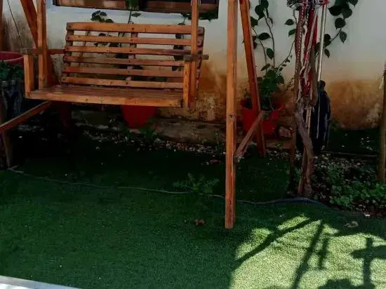Lushan Farmyard Hotel