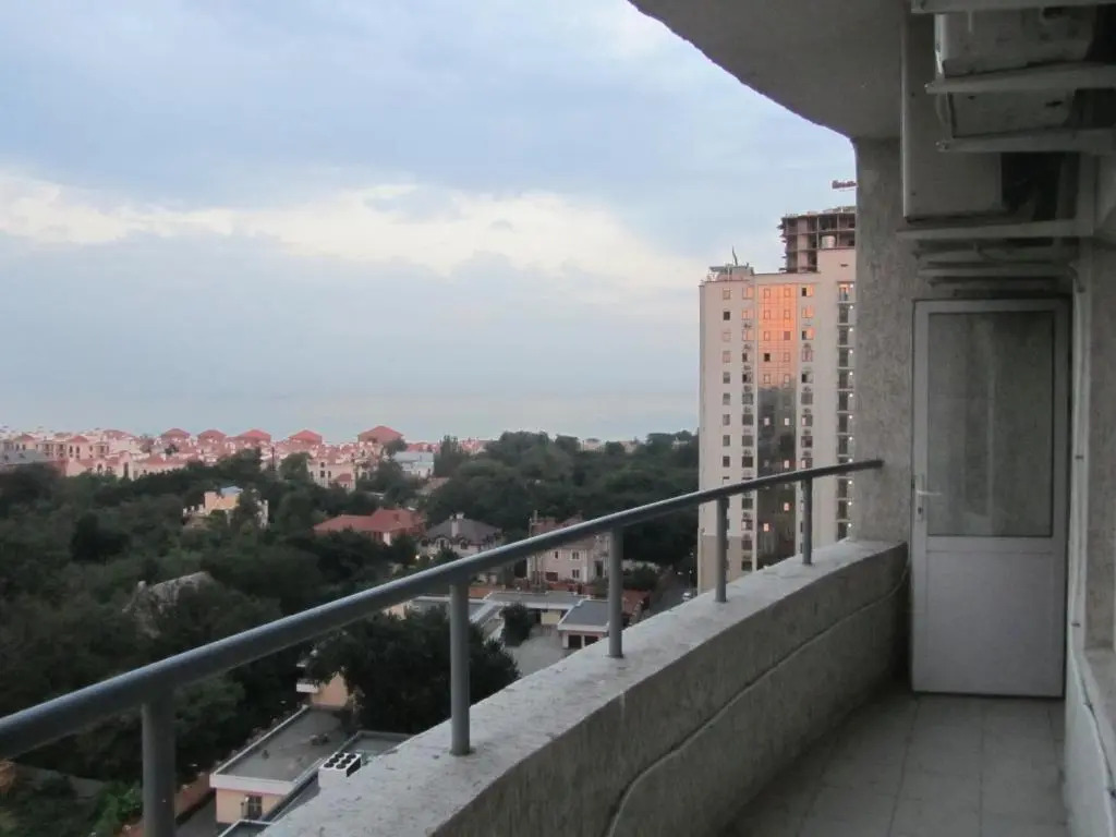Apartments On Henuezskaya 5