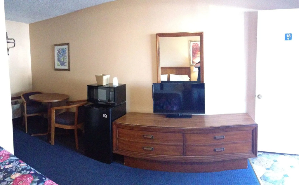 Moonlite Motel