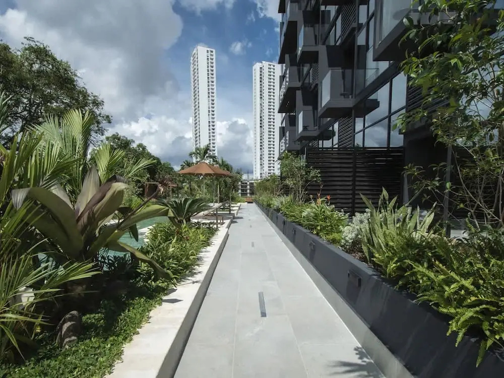 Luxury 2br Apt Pool Access