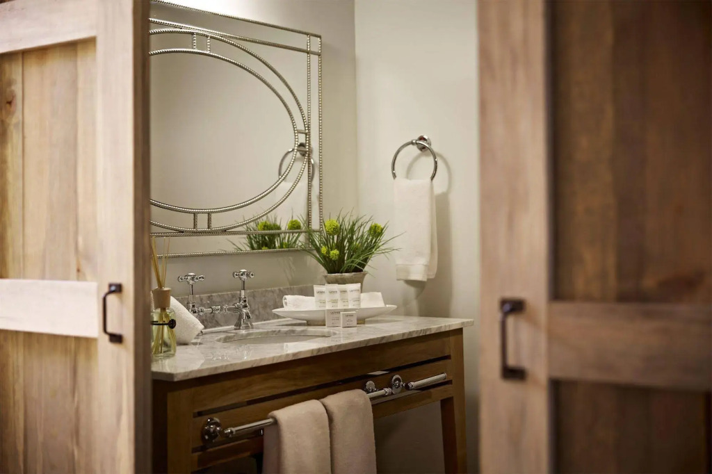 Bespoke Inn Scottsdale