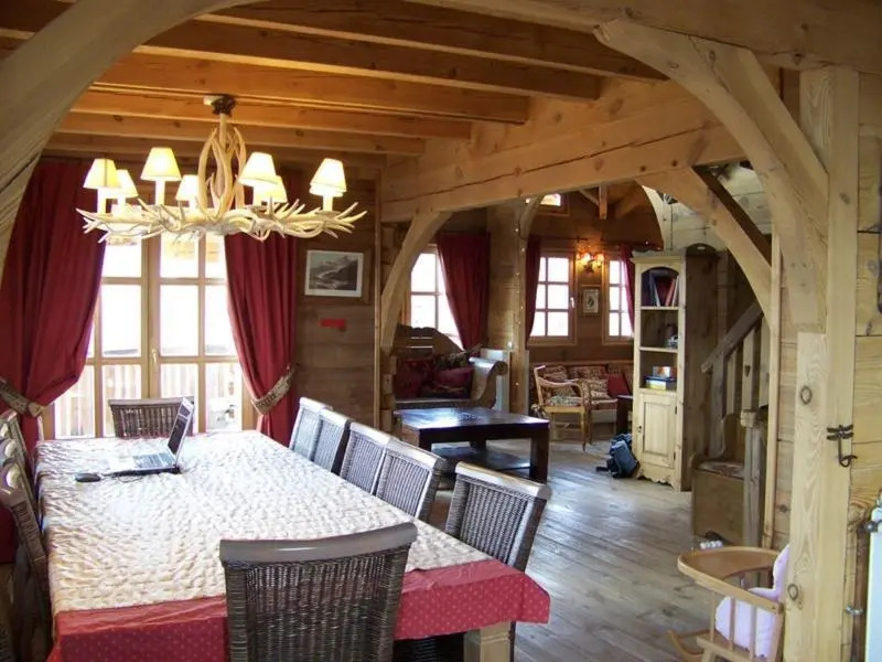 Chalet Melusine  in LAlpe dHuez