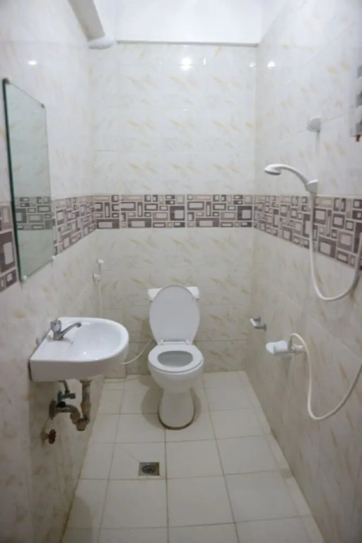 Centillo Travellers Inn