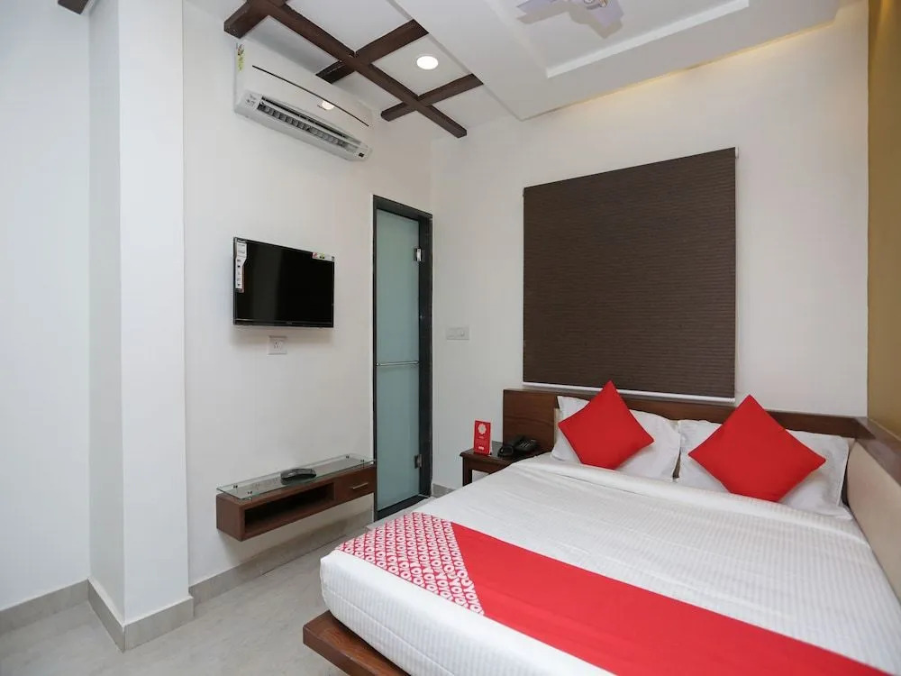 OYO 12899 Hotel Khushi Regent