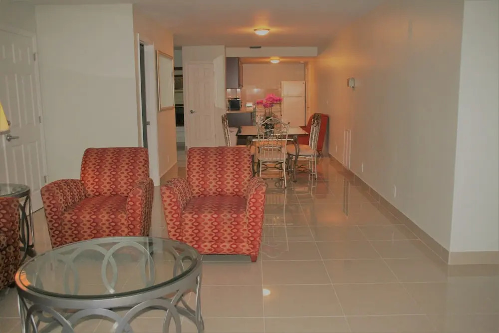 Capri Apartments