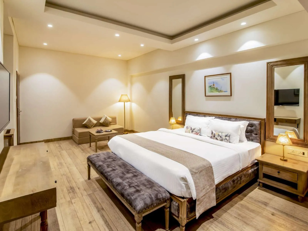 Silver Oak Tropical Resort, By Bay Hotels