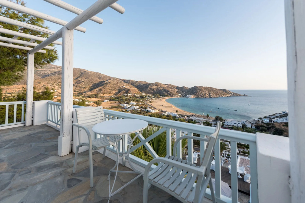 Far Out Hotel & Spa