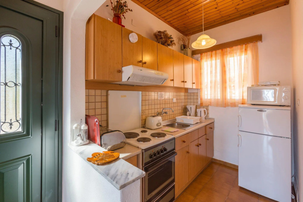 Dolphin Villa 1 Swimming Pool Walk to Beach Sea Views A C Wifi - 580
