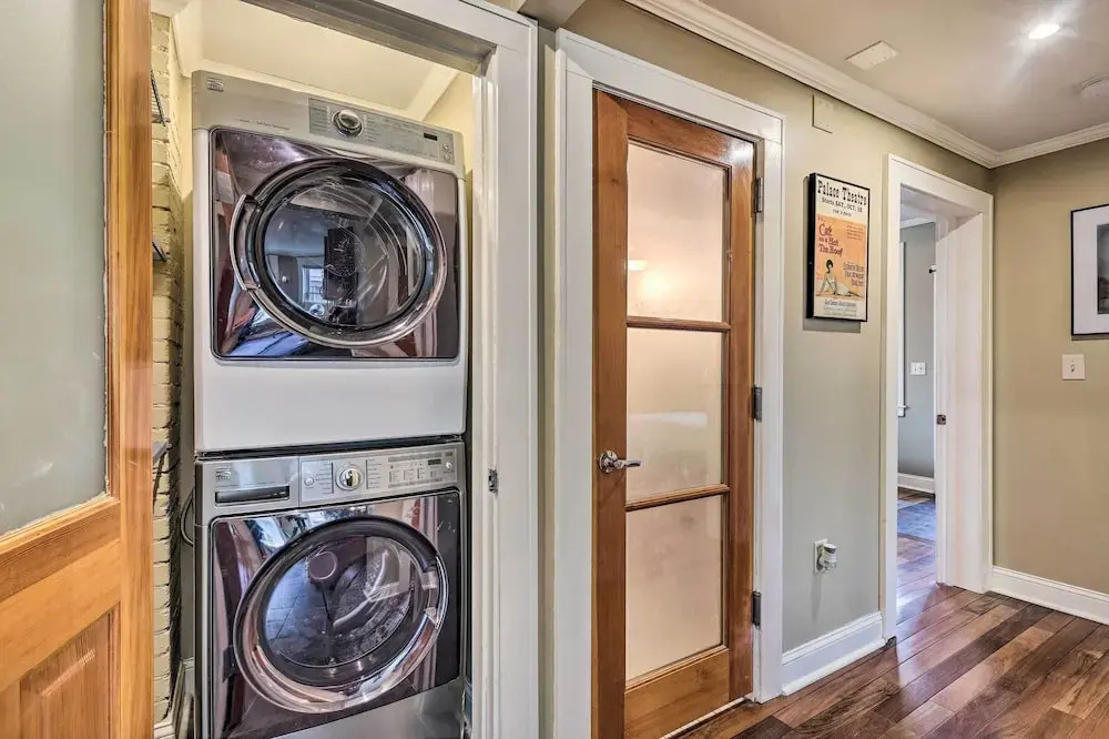 Walkable KC Home Base! Near Sports Events & Fun