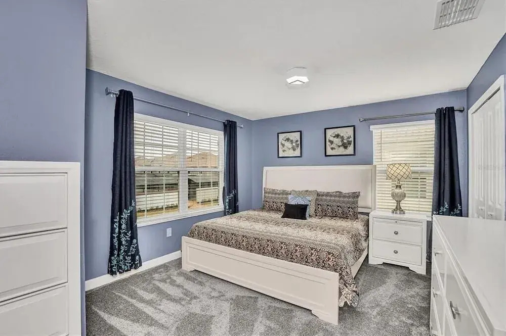 5021 WA - Stunning Townhome With Private Pool