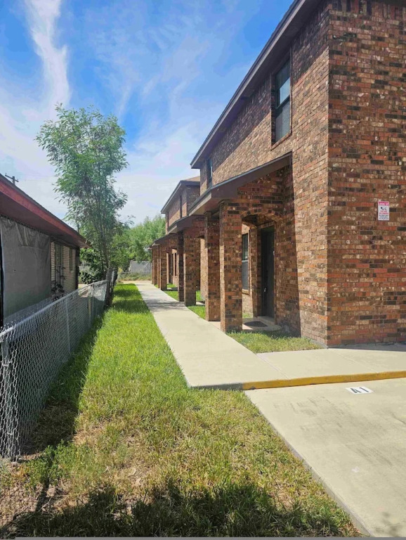 Apartment Near University