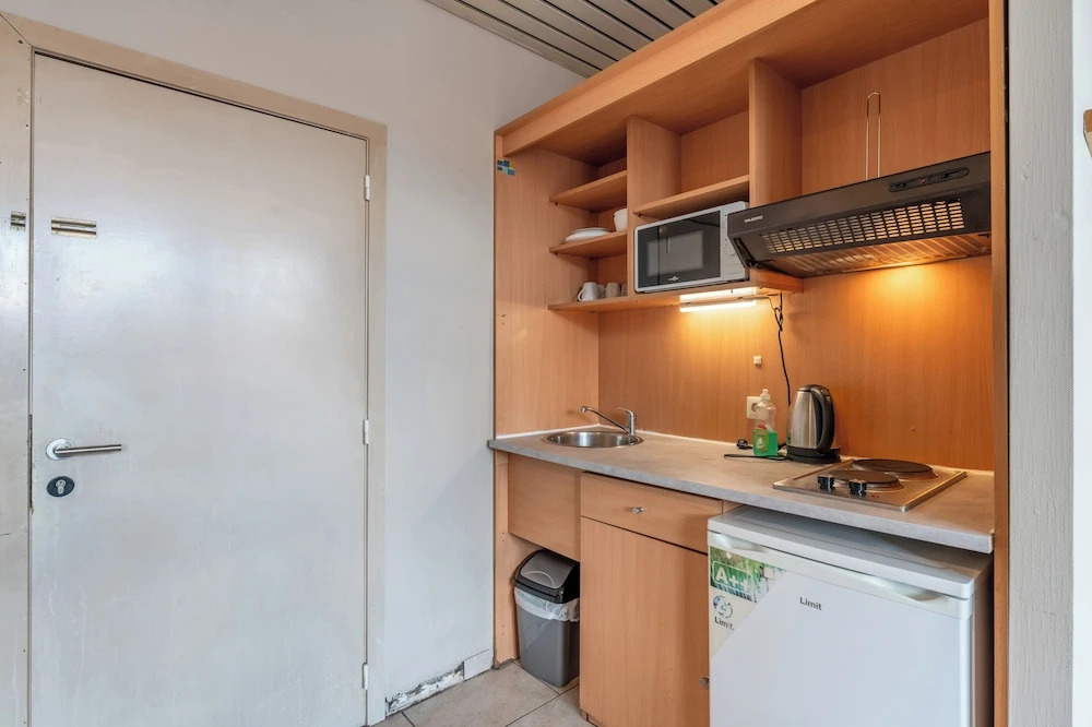 Room-studio Triple Near Noord Station