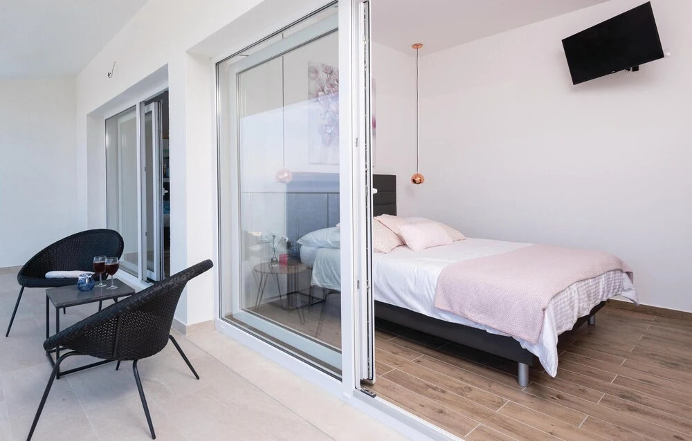 Awesome Home in Prigradica With Sauna, Wifi and 3 Bedrooms