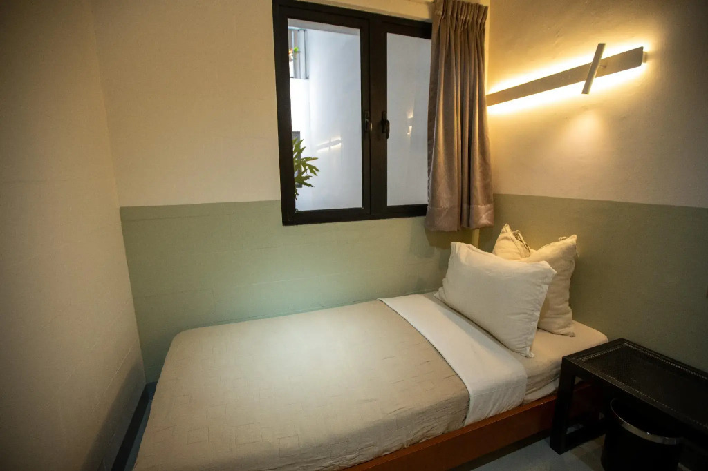 The Brownstone Hostel & Space