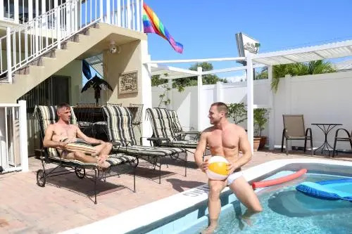 The Big Coconut Guesthouse - Gay Mens Resort