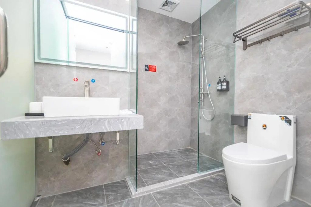 City Express Hotel